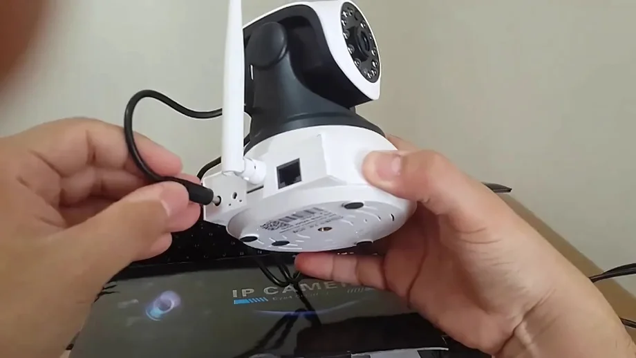 Nguồn điện của camera không ổn định